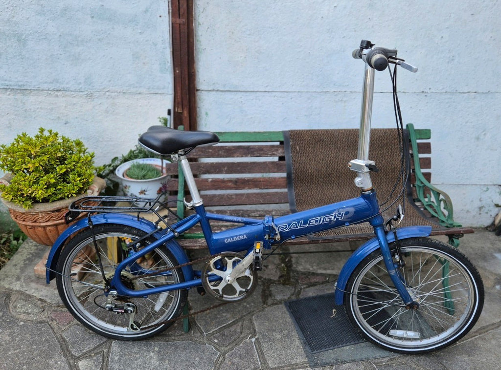 Joblot X4 Classic bikes, 3 Raleigh & 1 Globus. Foldable