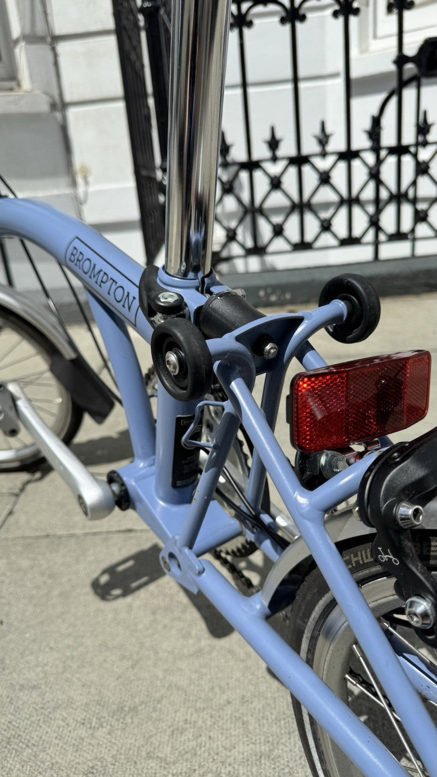 Brompton Folding Bike 3-Speed cloud blue