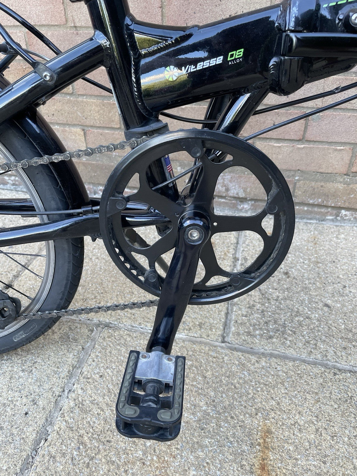 Dahon Vitesse D8 Folding Bike