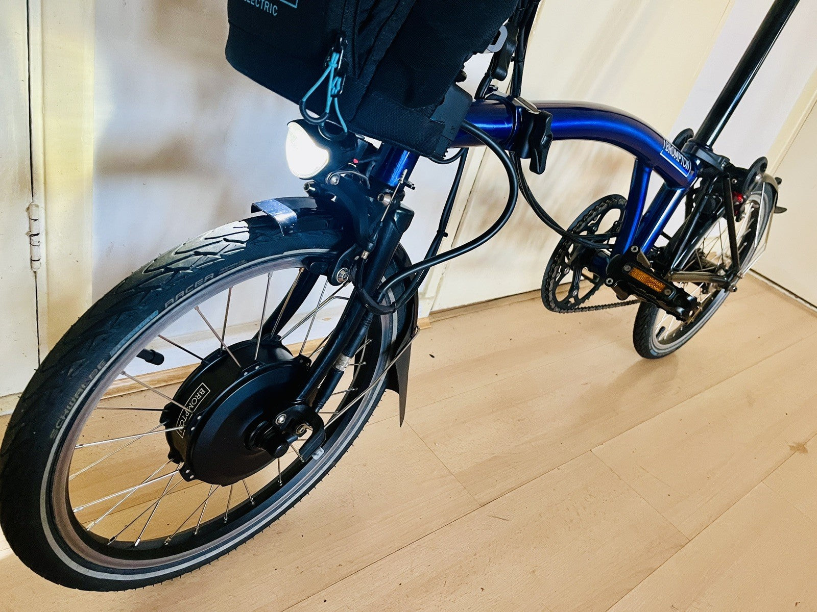 Brompton C Line Electrc 6  Speed, Blue Lacquer, One Size Handlebar Exc Cond