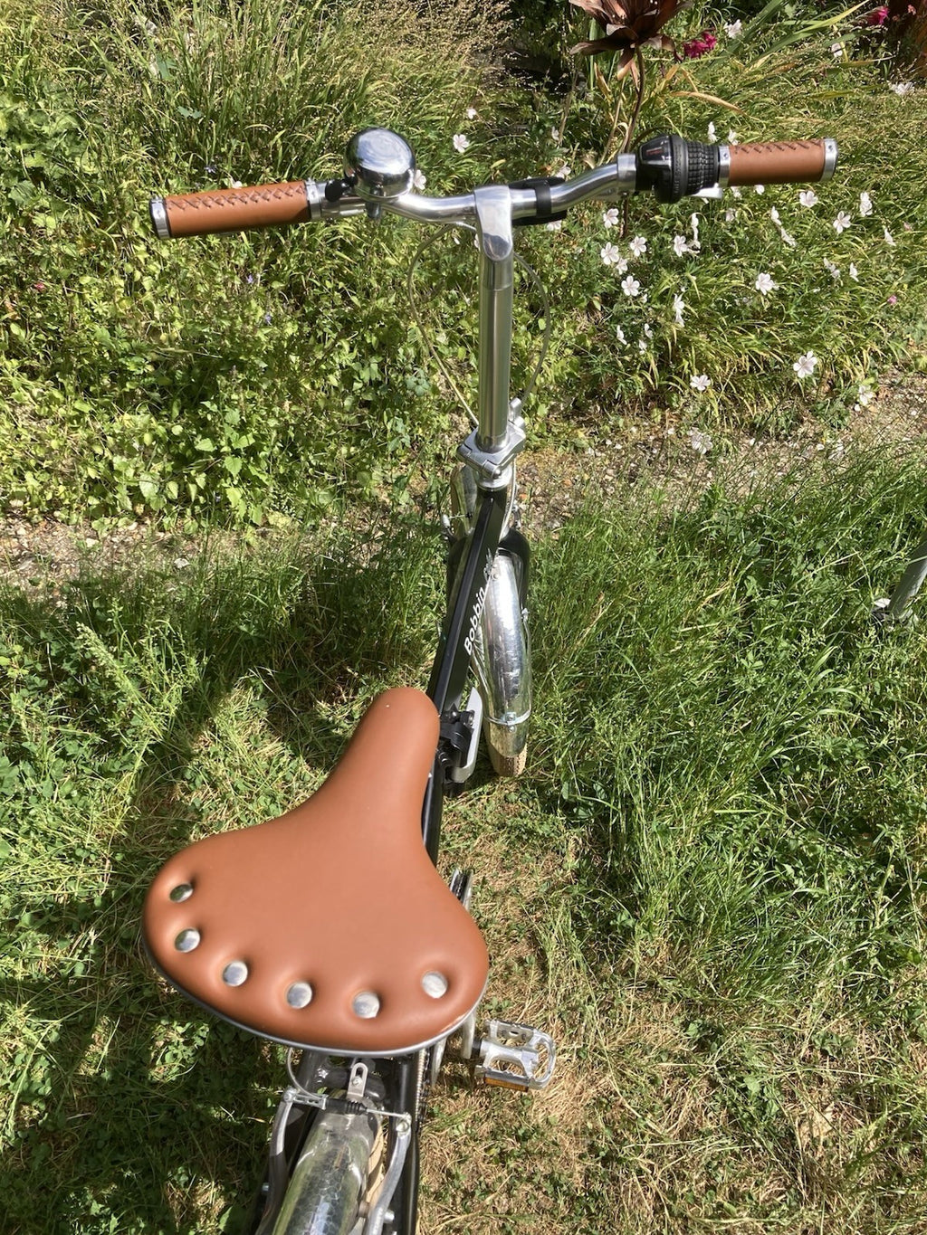 Bobbin Fold 20in Folding Bike Black/Brown/Silver, Mudguards, Kickstand, 6 Speed