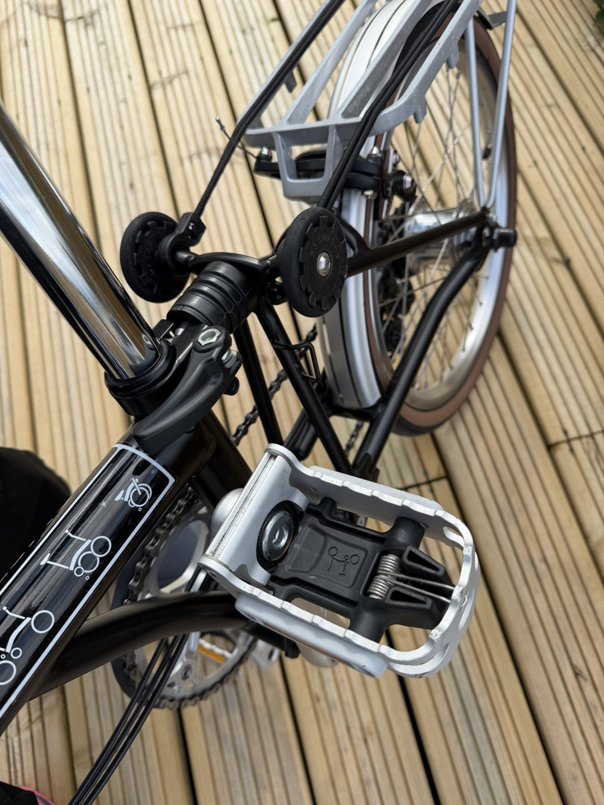 Brompton Folding Bike 6-Speed Black Excellent Used Condition