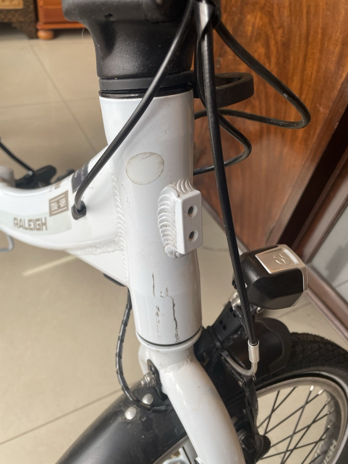 Raleigh Stow-E-Way Folding 7-Speed 20" Wheel Alloy E--Bike White Untested
