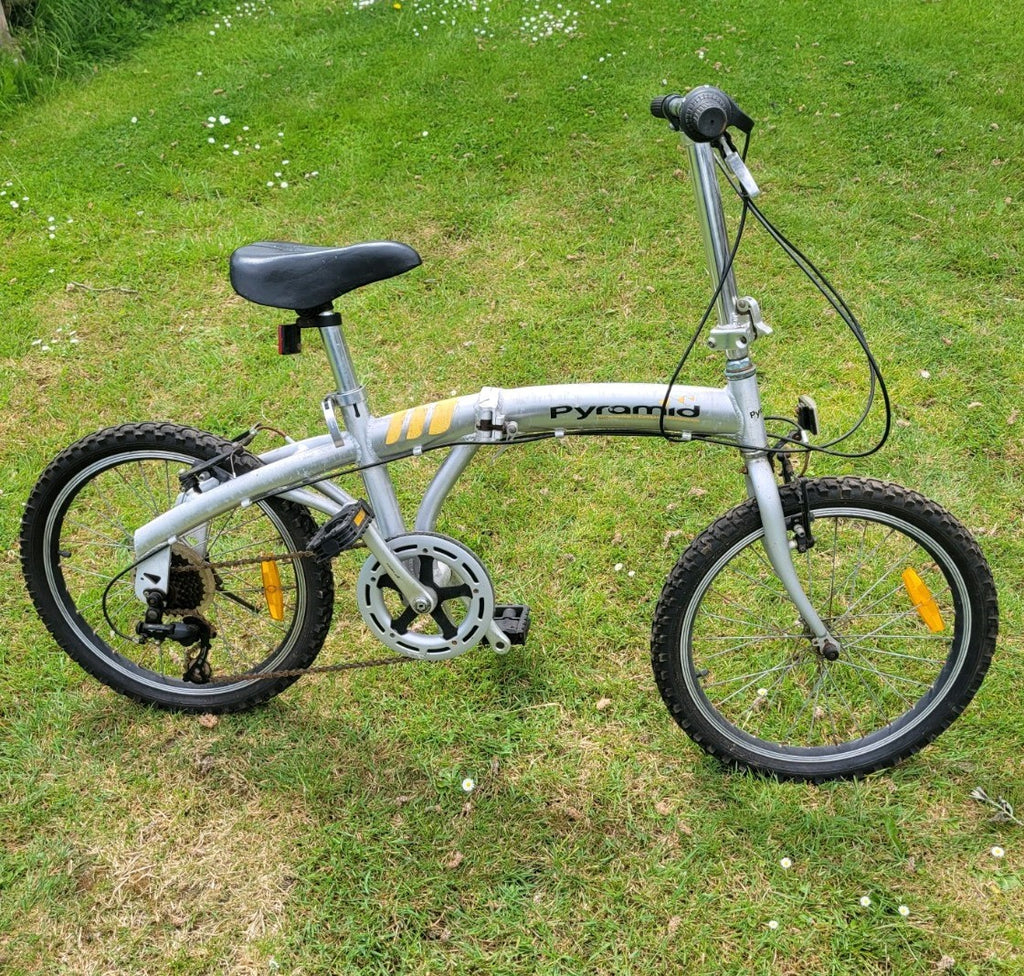 Pyramid Folding Bike Shimano SIS Gears Camping Caravan Shimano Bicycle