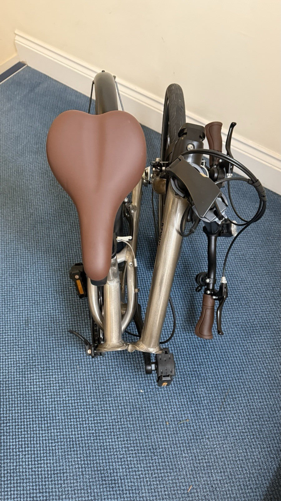 Btwin decathlon Folding Bike 560 - Mint Condition - Lacquered Aluminium