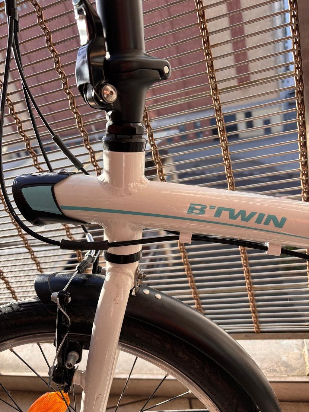 BTWIN white and blue folded bike Good Condition Folded: 78 × 66 × 36 cm