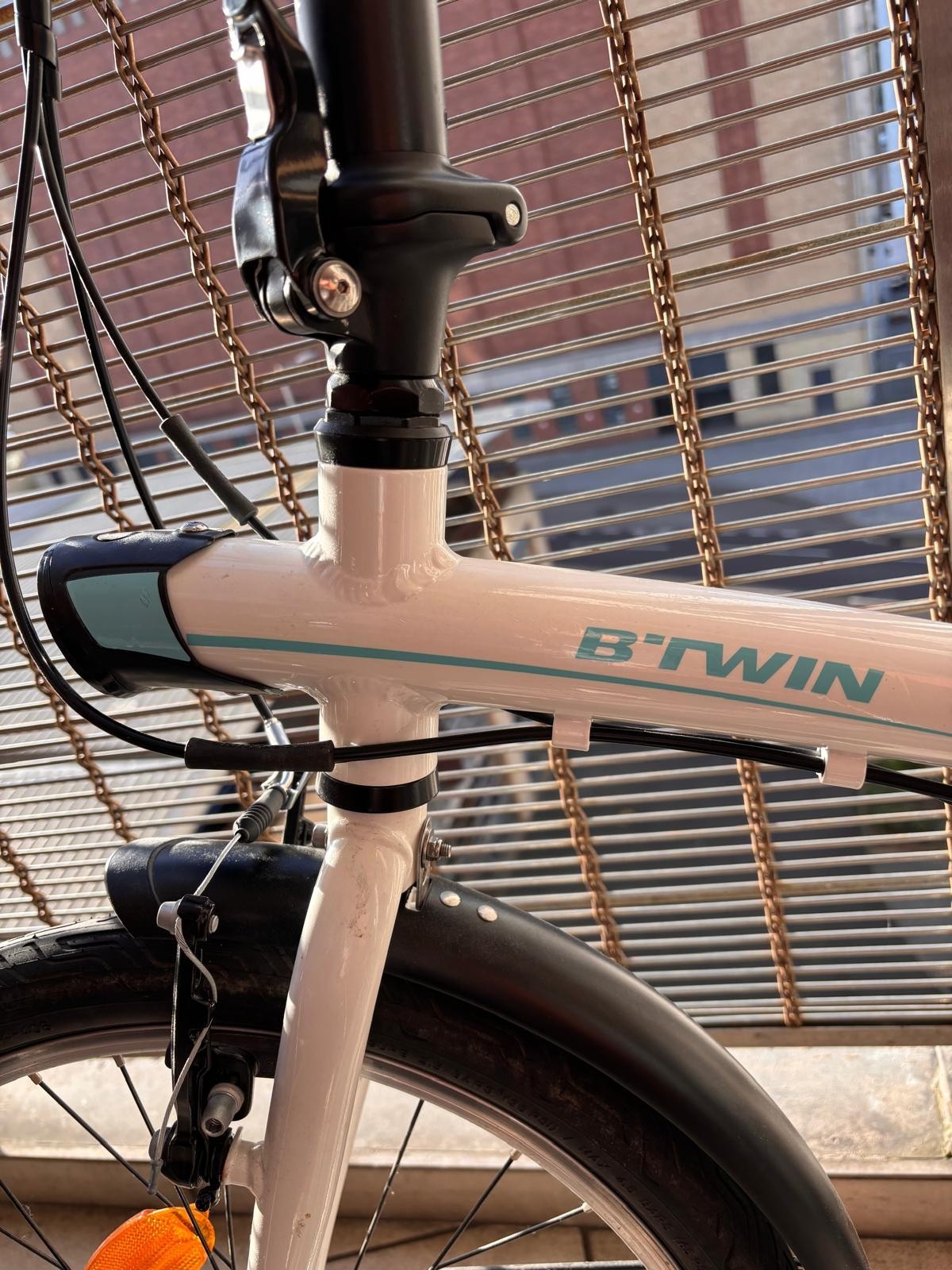 BTWIN white and blue folded bike Good Condition Folded: 78 × 66 × 36 cm