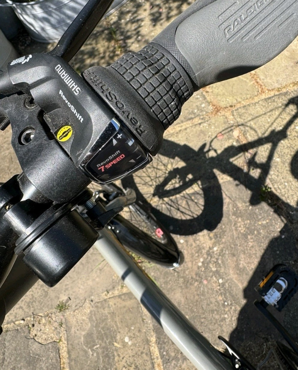 Raleigh Evo 2 Folding Bike 7-Speed Shimano Gears