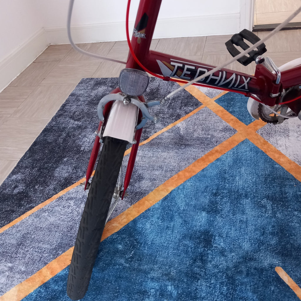 Technix Retro Folding Bike Red/White/Crome. Mudguards. Kickstand. Reflectors