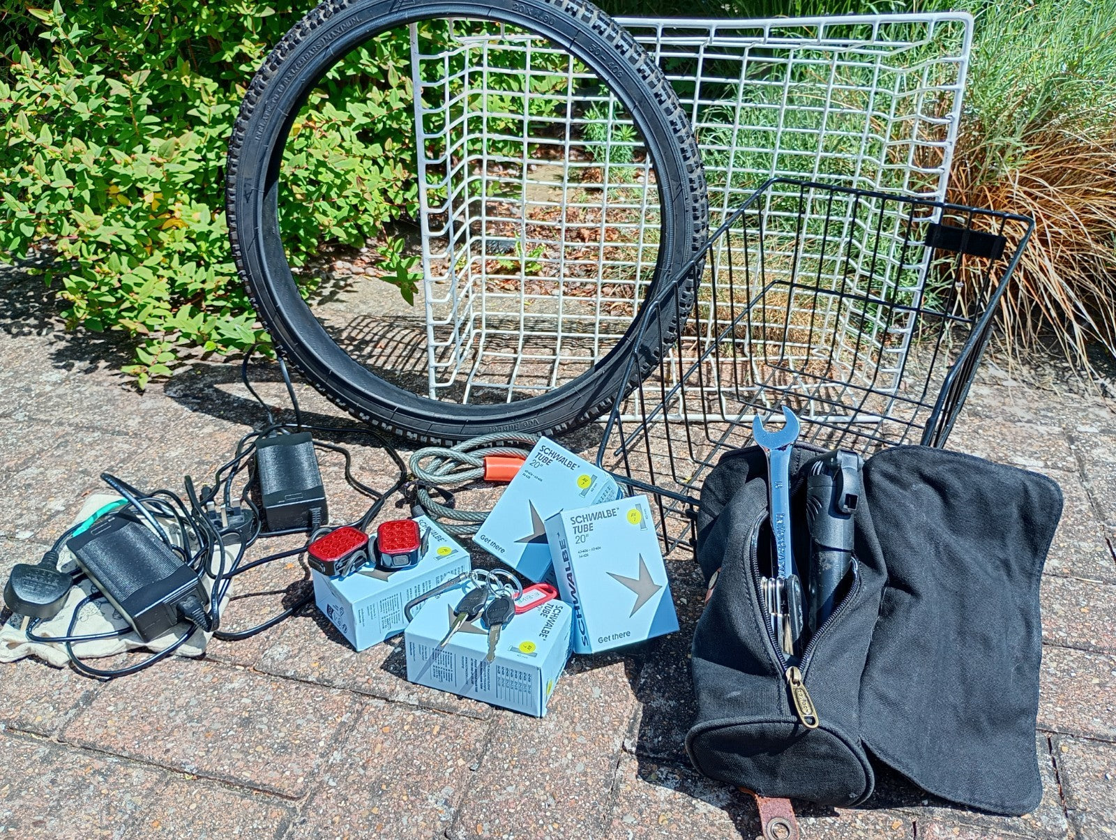 Ampere Alter Low Step Folding Bike  With Accessories