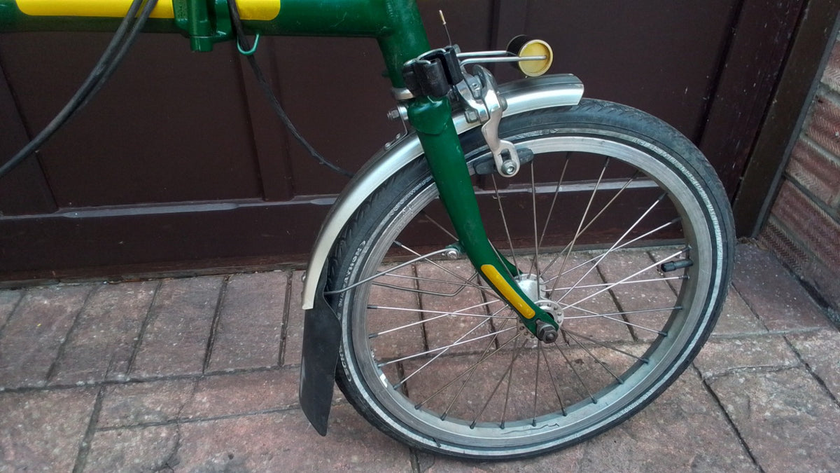 Brompton Folding Bike 3-Speed, Green.  Good Condition And  Ready For Use.