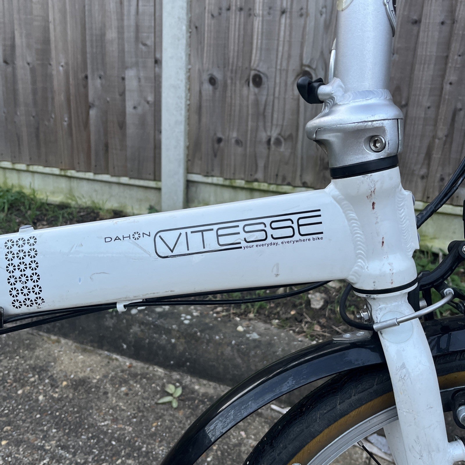 Dahon Vitesse Aluminium Folding Bicycle  7 Speed HUB Gears Bike