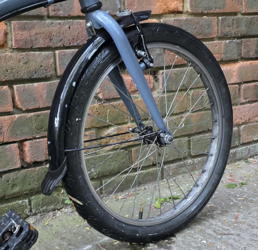 BTWIN FOLD UP BIKE (20" WHEELS)