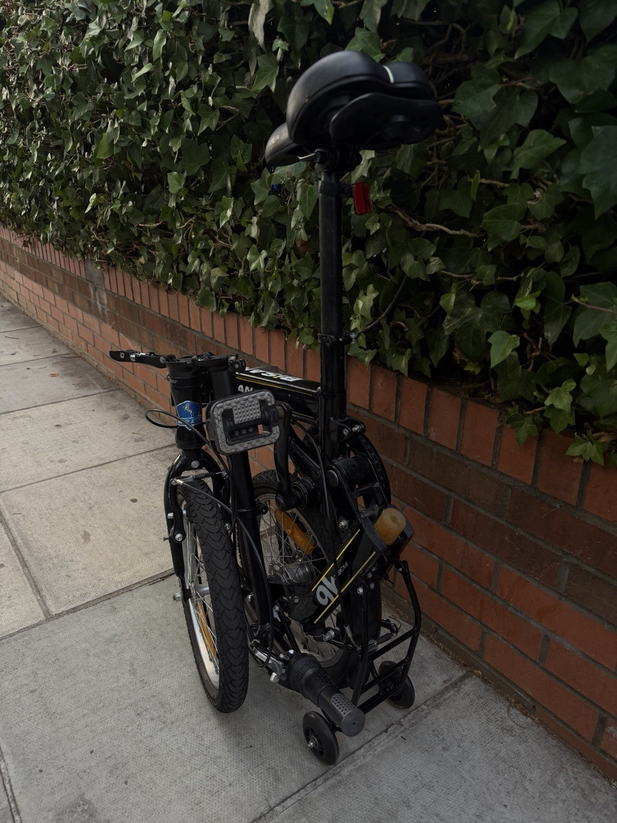Bisan FX3800 Folding Bike – Black, 16” Wheels, Used, Working Condition