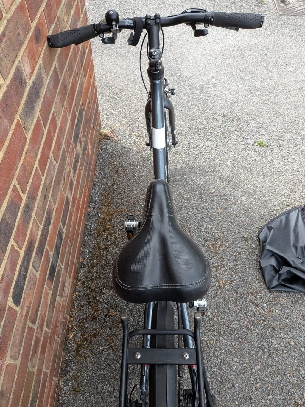 Montague Urban Full-Size Folding Hybrid Bike + Travel Bag (Broken Rear Rack)
