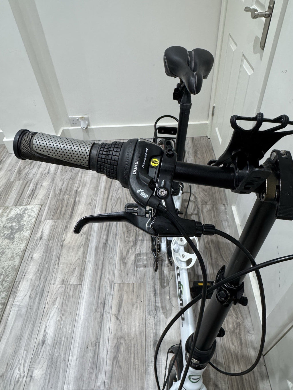 Ecosmo 20 Inch Light Weight Alloy Folding City Bike In Excellent Condition