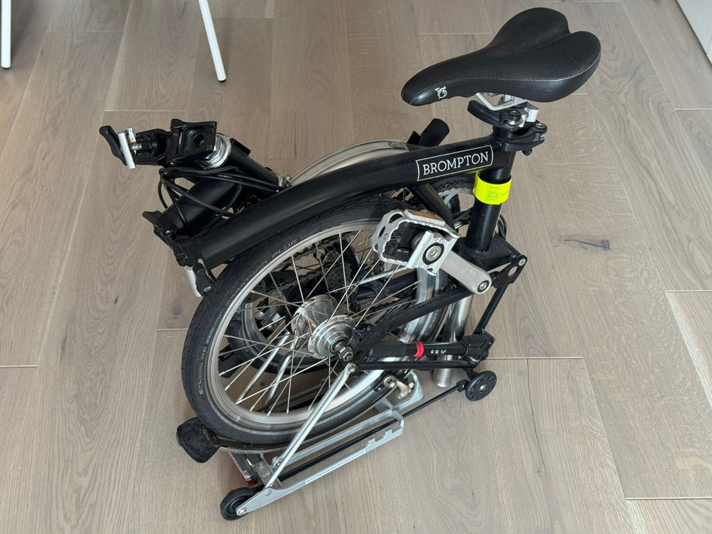 Brompton M6R Folding Bike with Luggage Rack 6 Speed Excellent Condition