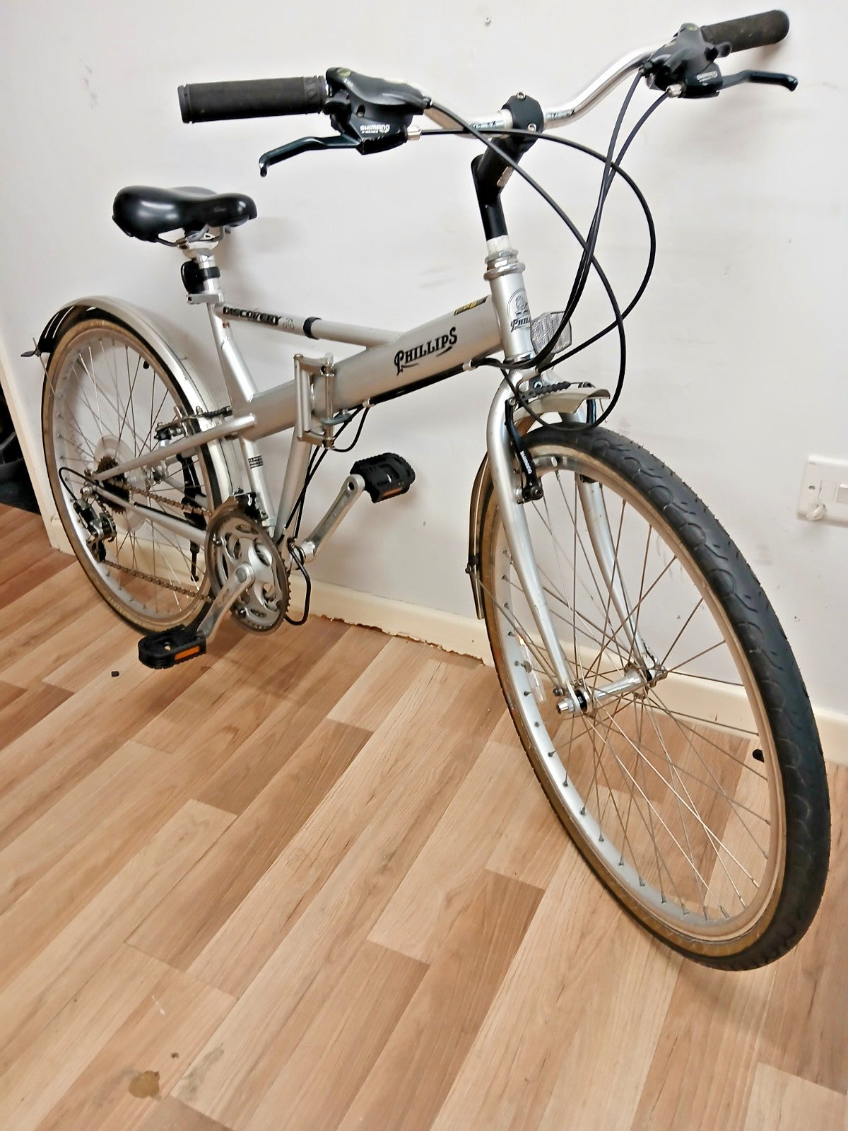Phillips discovery 26" folding bike 21 Speed Good cond. Serviced. Shop price 60