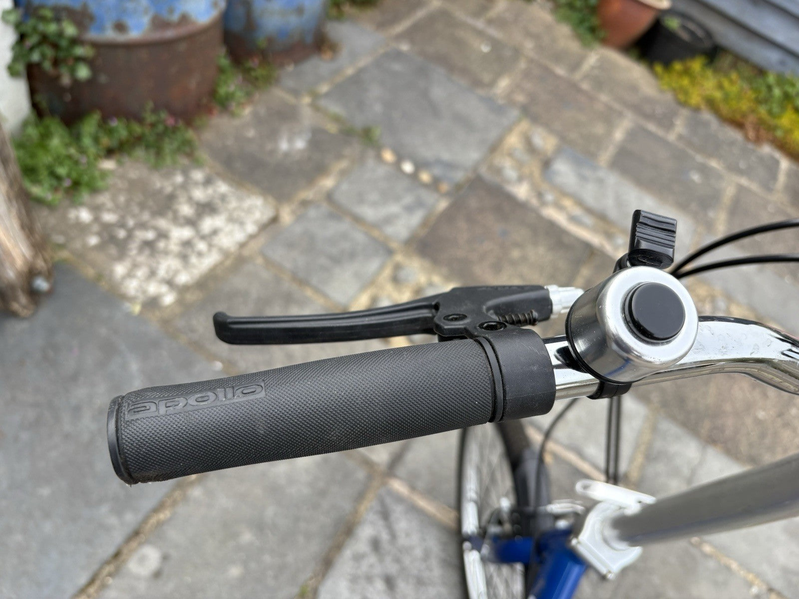 Apollo Tuck Folding Bike 20" 6-Speed