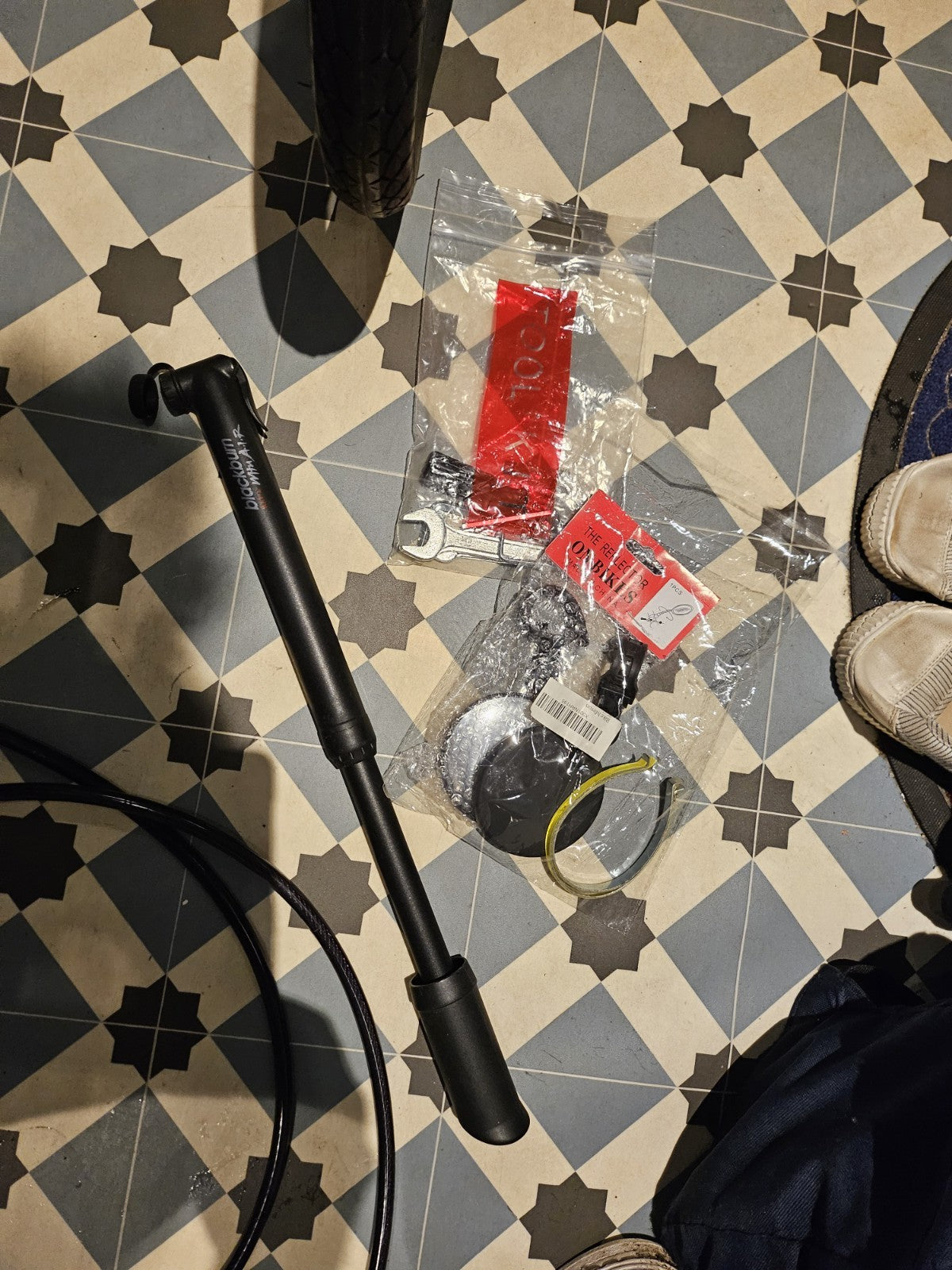 Zinc 20 Inch Wheel Size Eco Unisex 36V Folding  Bike, Black comes with charger