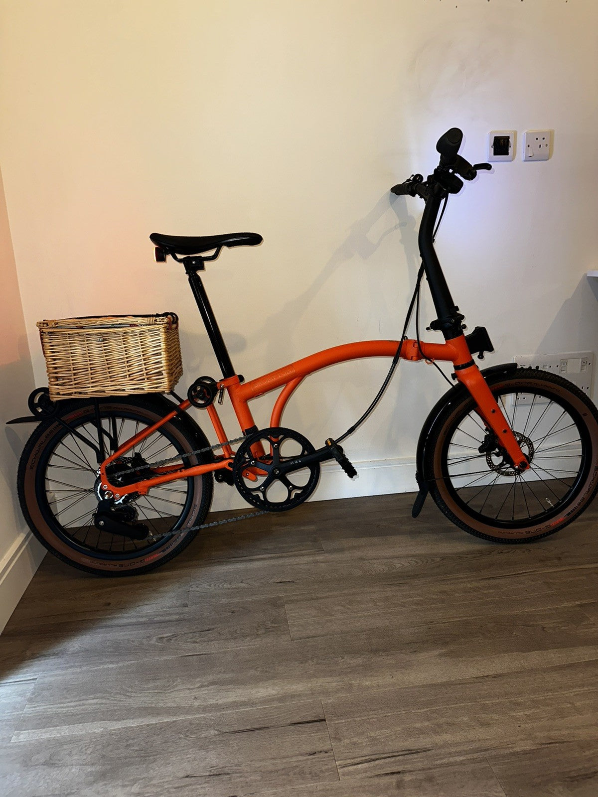 Brompton G-Line(roller frame), M, Orange, 8 speed - Be seen lights included