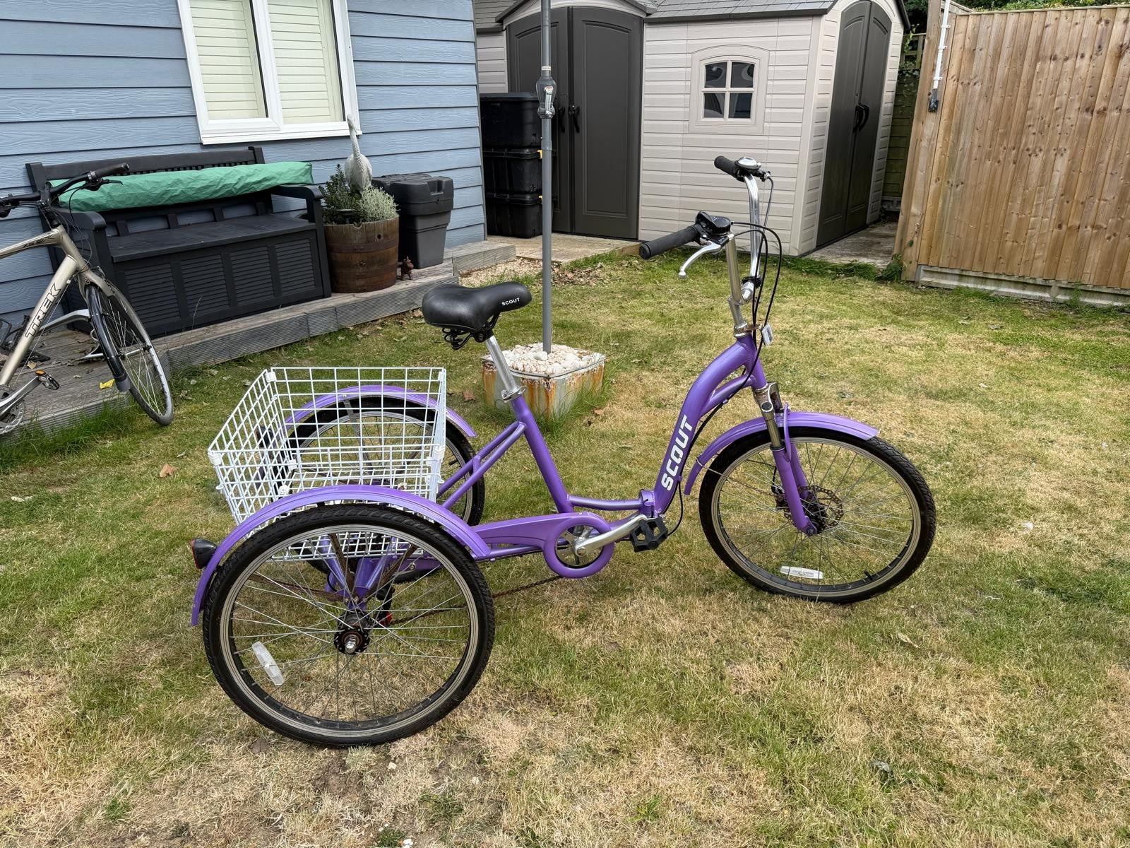 SCOUT Folding Tricycle with basket and 6 speed Shimano gears