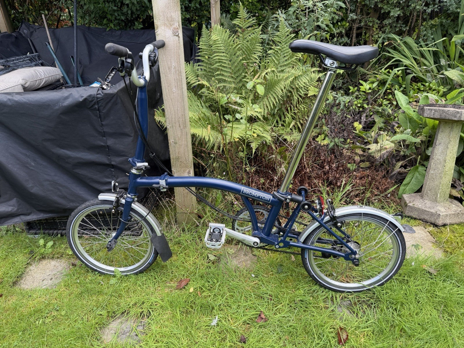 Brompton M6L Folding Bike Barely Used.