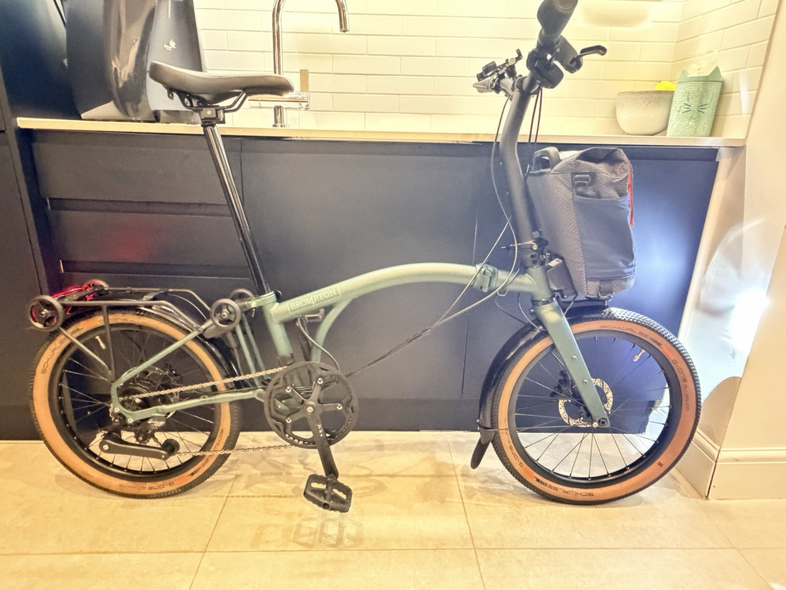 Brompton G Line Electric 4 speed - Forest Green - Medium - 164 miles, Sep 2025!