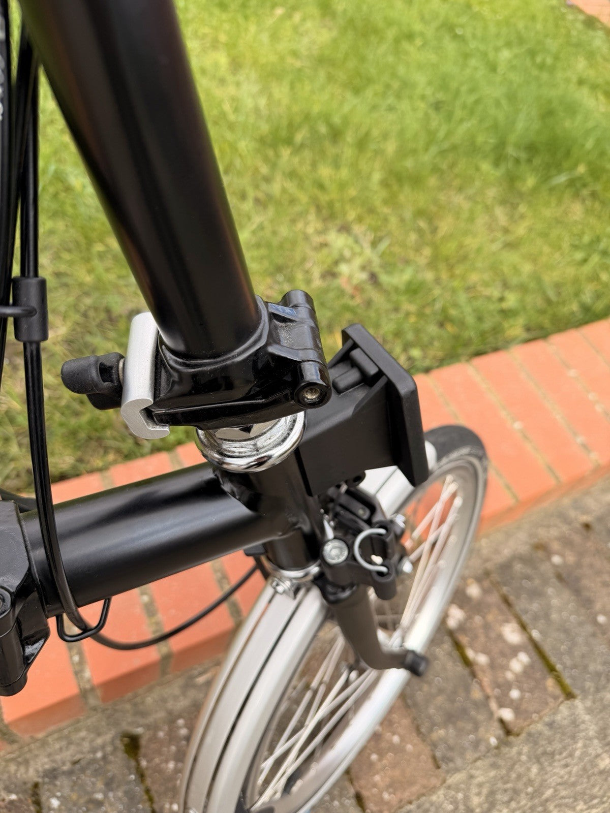 Brompton C Line Folding Bike 6-Speed matte black Good Condition