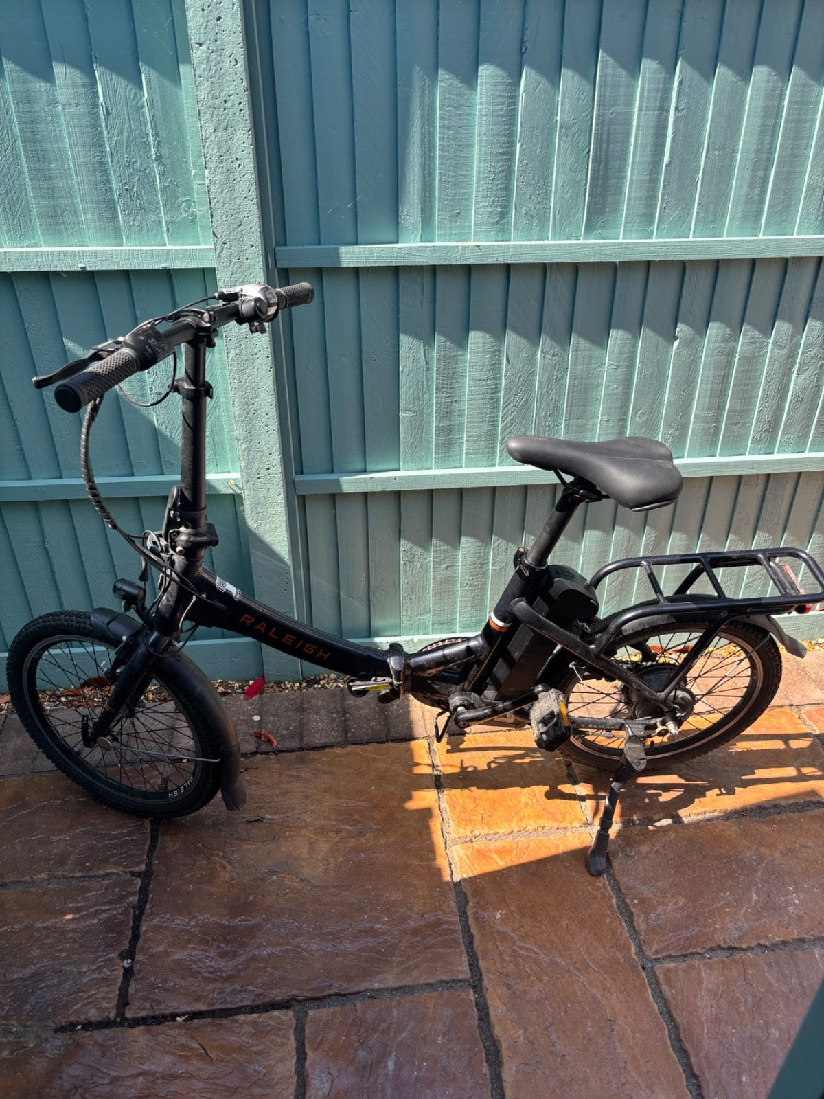 Raleigh stow e way folding bike