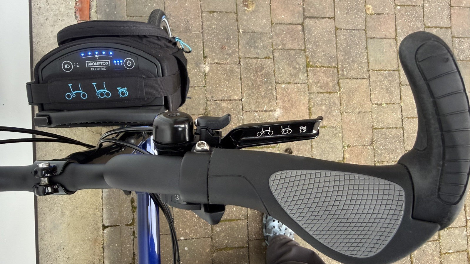 Brompton - C Line E-Folding Bike - M6L -Bolt Blue Lacquer - Near Mint Condition