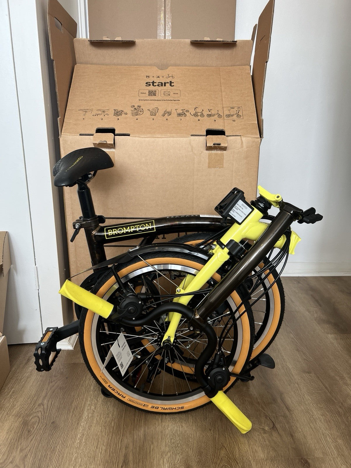 Brompton Tour de France Folding Bike 6 Speed 16in Black/Yellow