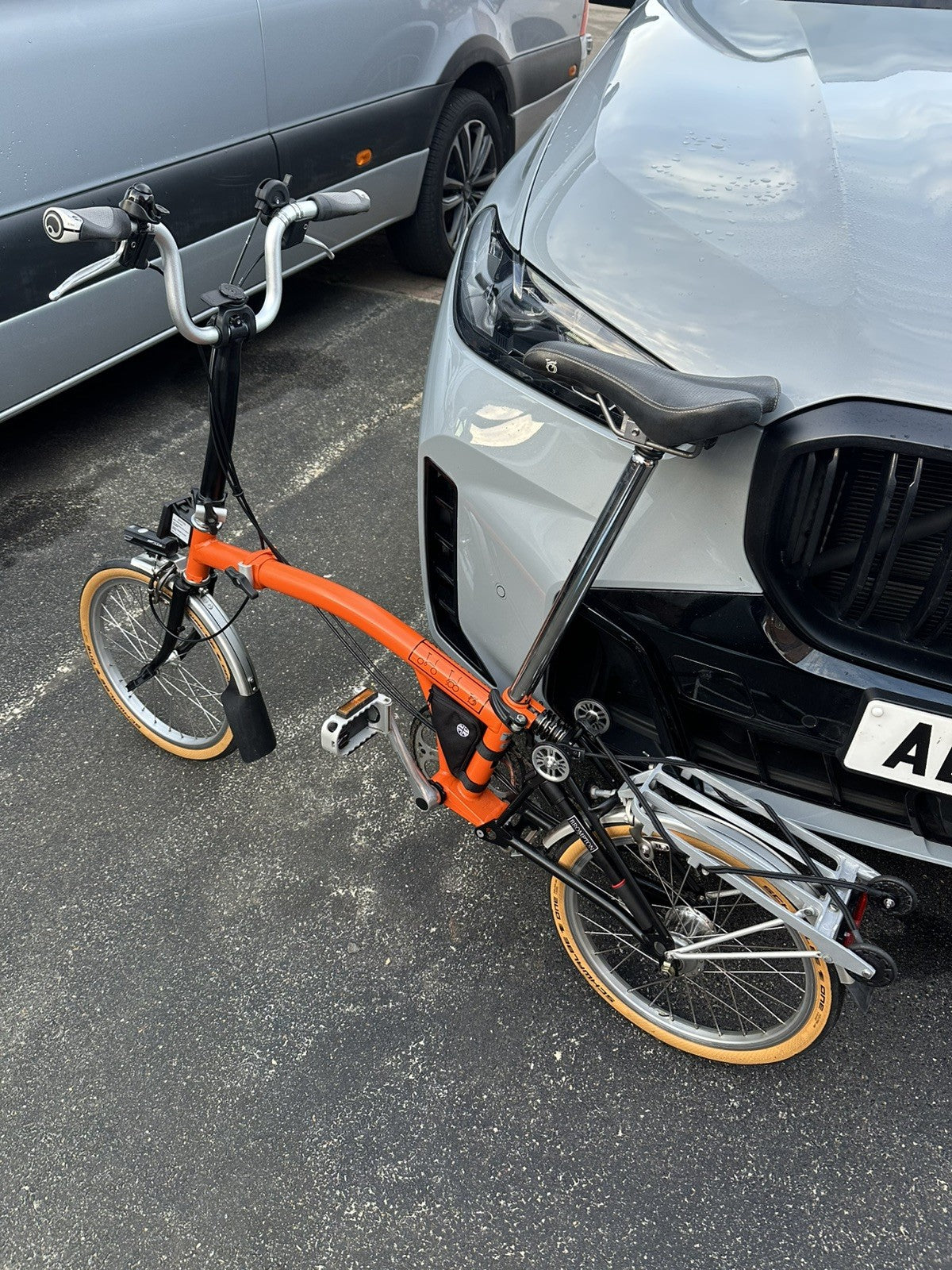 Brompton 3 speed, only used a handful of times from new, just serviced new parts