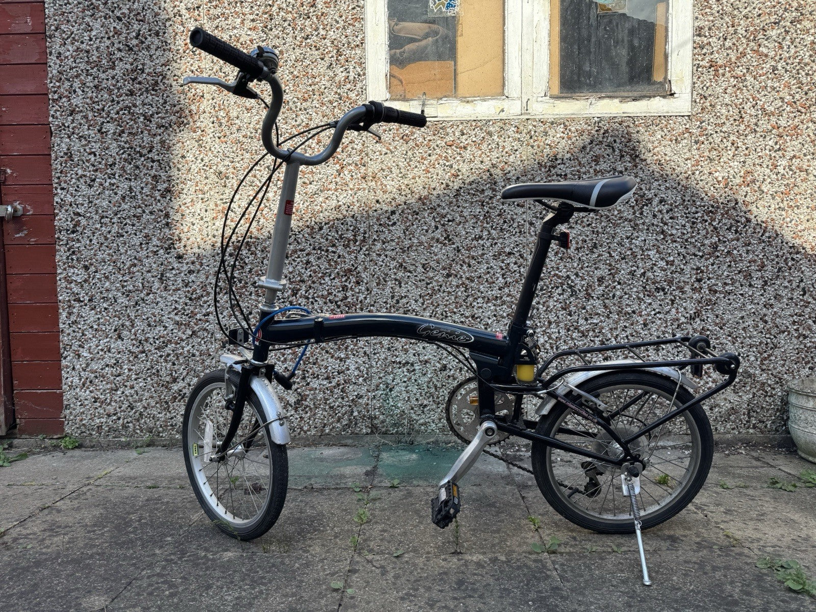Mission Space Genie 16-Inch Folding Bike