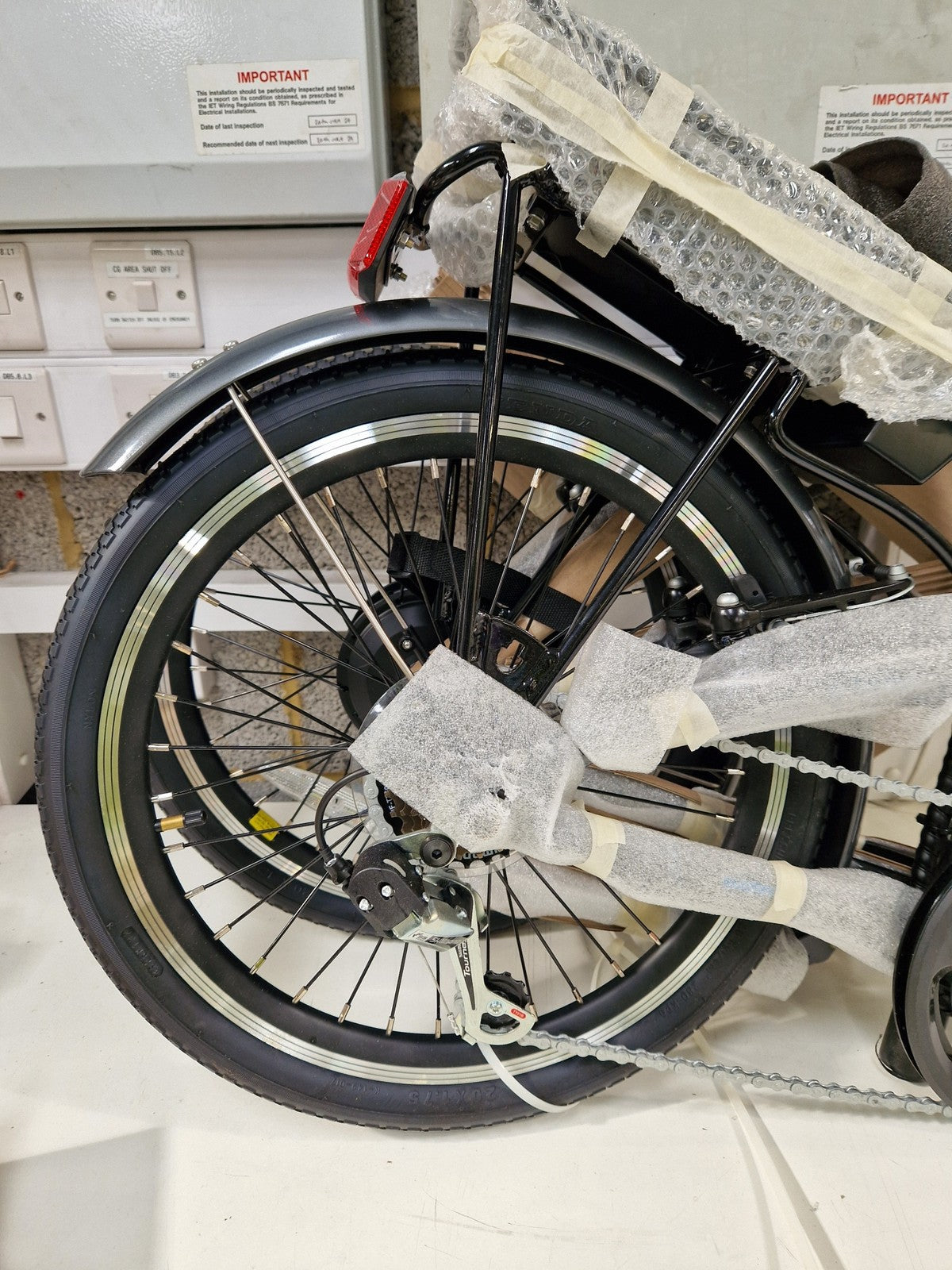 Apollo Transport 20" Wheel V Brake 6 Speed Folding Bike Grey Alloy A