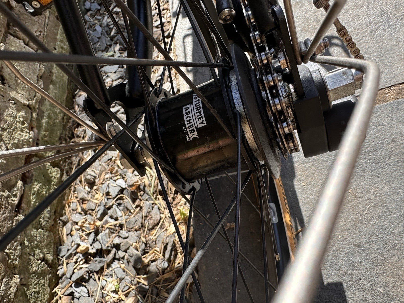 Brompton CHPT3 V3 Bike 6 Speed With Titanium Mudguards and Brompton CHPT3 bag