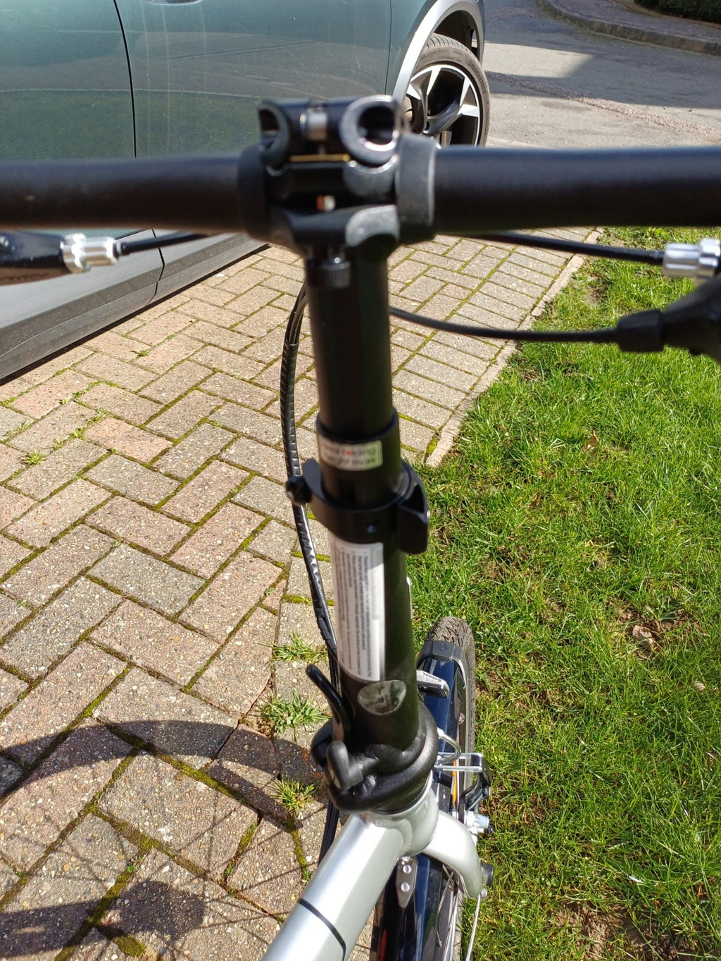 Dahon Mariner D8 Foldable Bike  Brand New Never Used Collection From Bedford