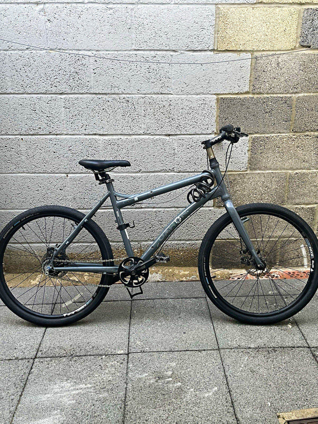 Dahon Cadenza Folding Hybrid Bike - Project / Needs TLC (Brakes & Gears)