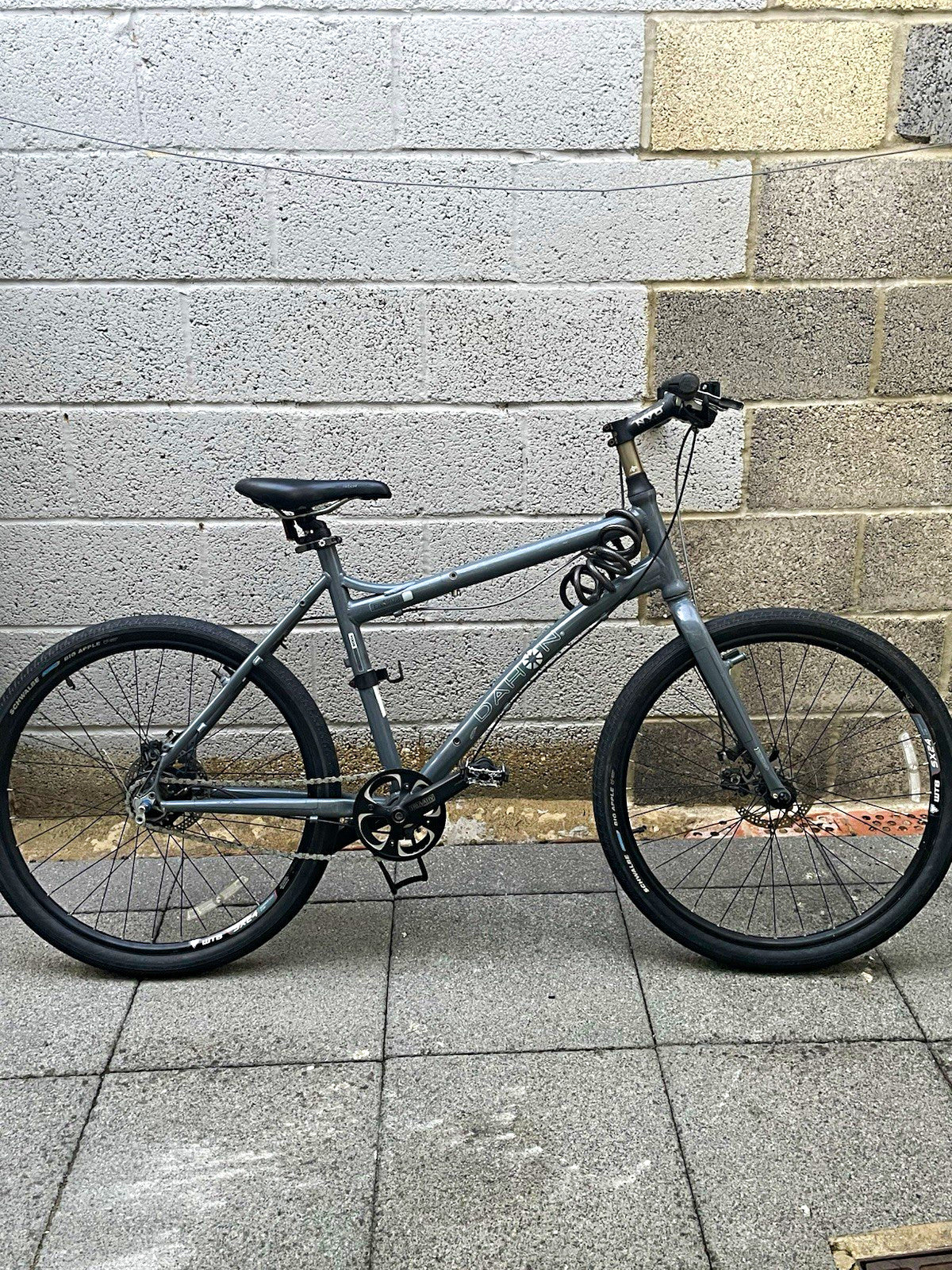 Dahon Cadenza Folding Hybrid Bike - Project / Needs TLC (Brakes & Gears)