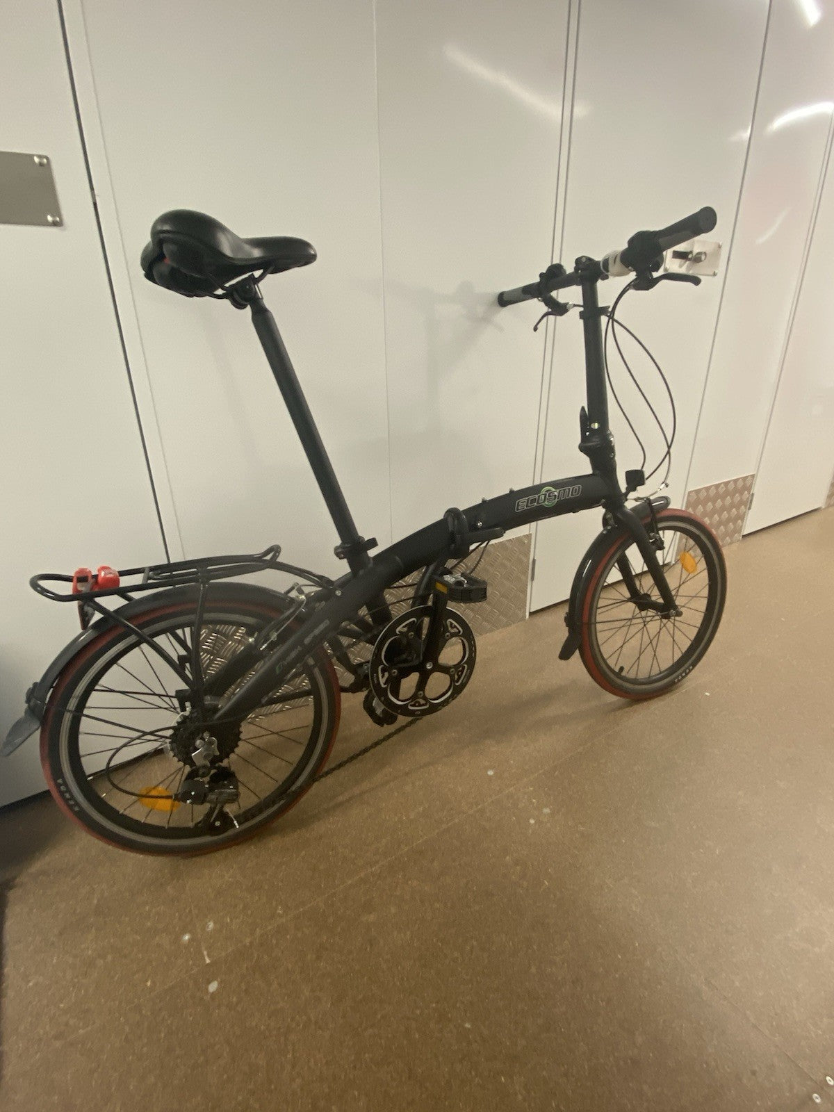 Ecosmo 20in Folding Bike Black/Red Rear Rack Mudguards Lights Reflectors