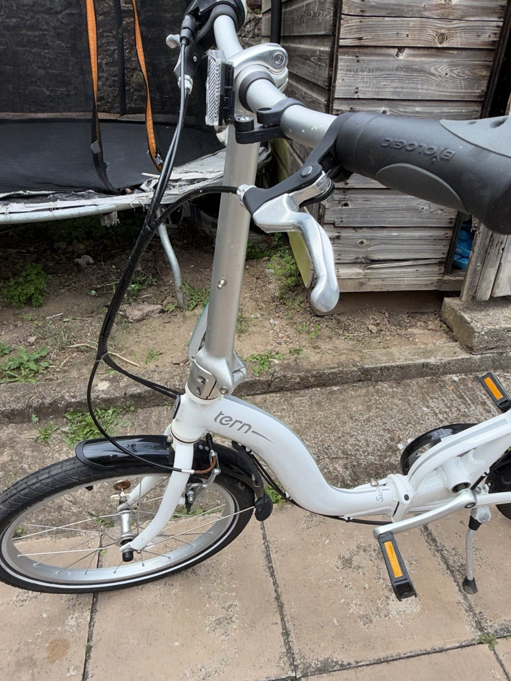 Tern Folding Bike 20in White Step-Through Flat Bar Rear Rack Mudguards