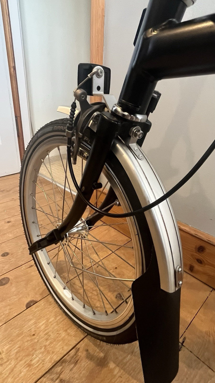 Brompton Folding Bike 3-Speed, Black