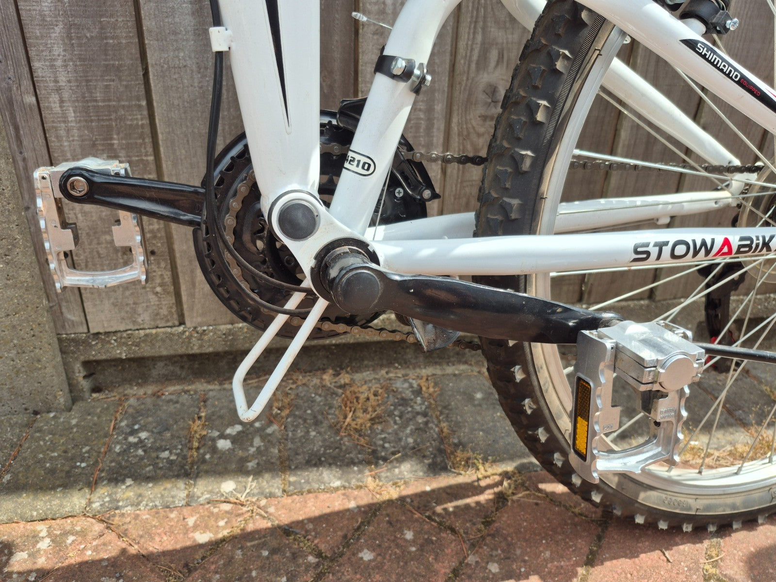 Stowabike MTB Folding Bike 26'' - 18 Speed Shimano; Dual Shocks; Folding Pedals