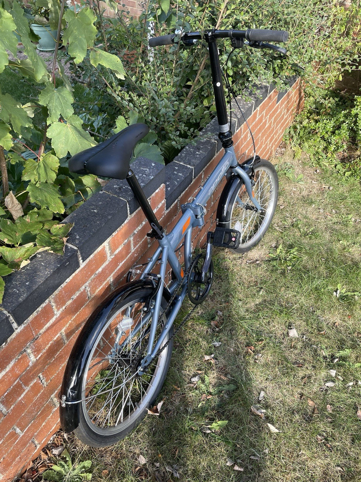 Apollo Tuck 20" Folding Bike, Single Speed, Used 5 times.