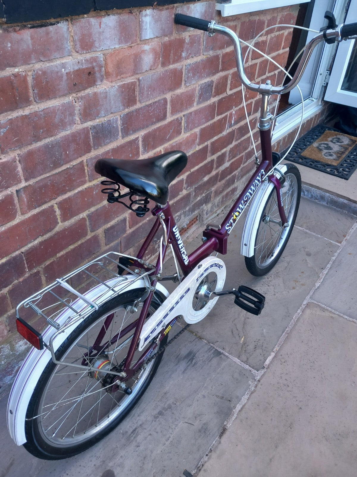 Universal Stowaway Folding Bike 3-Speed, 20" Wheels Excellent Condition