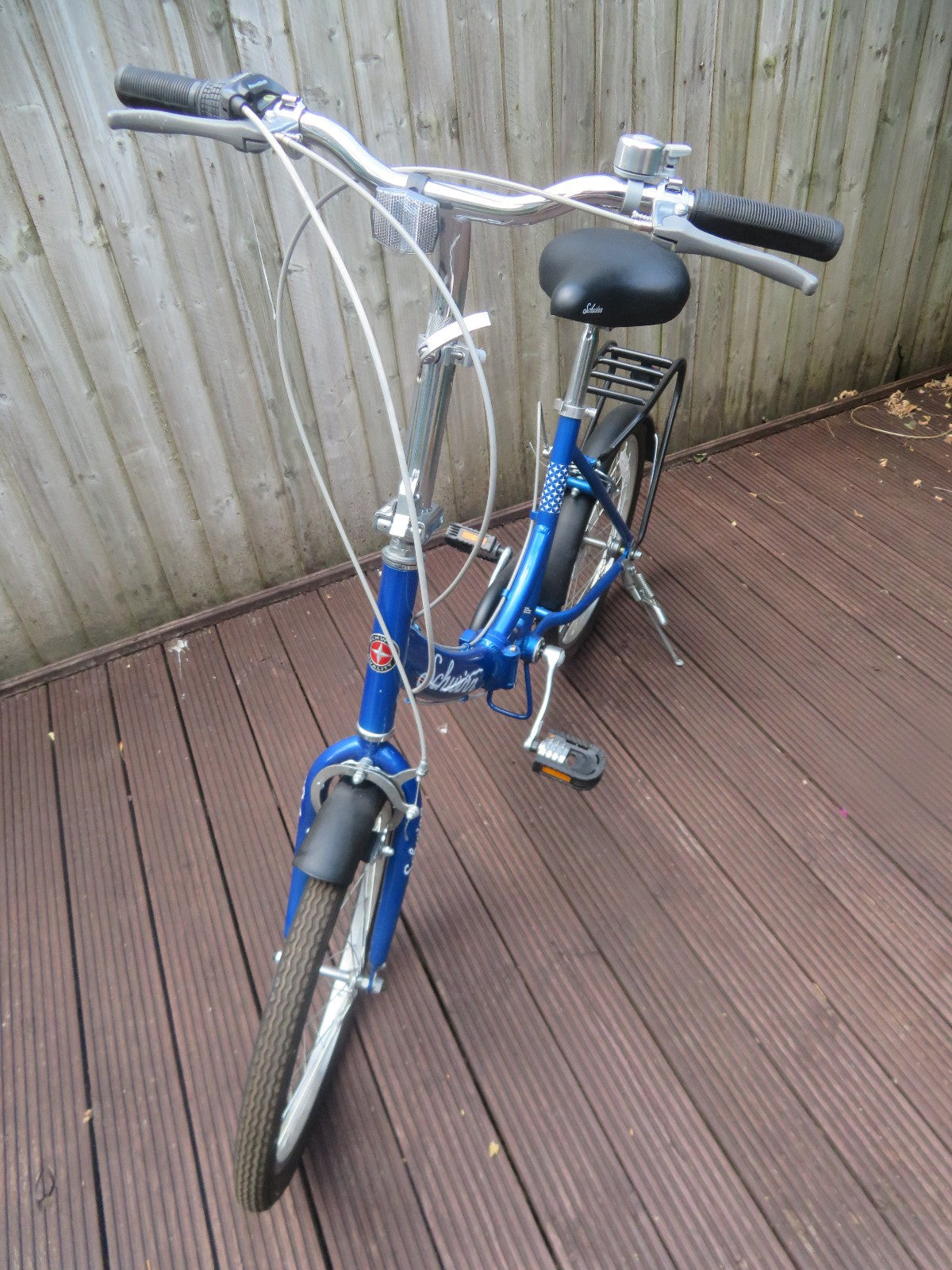 Schwinn Tango 20-inch 6-Speed Folding Bicycle