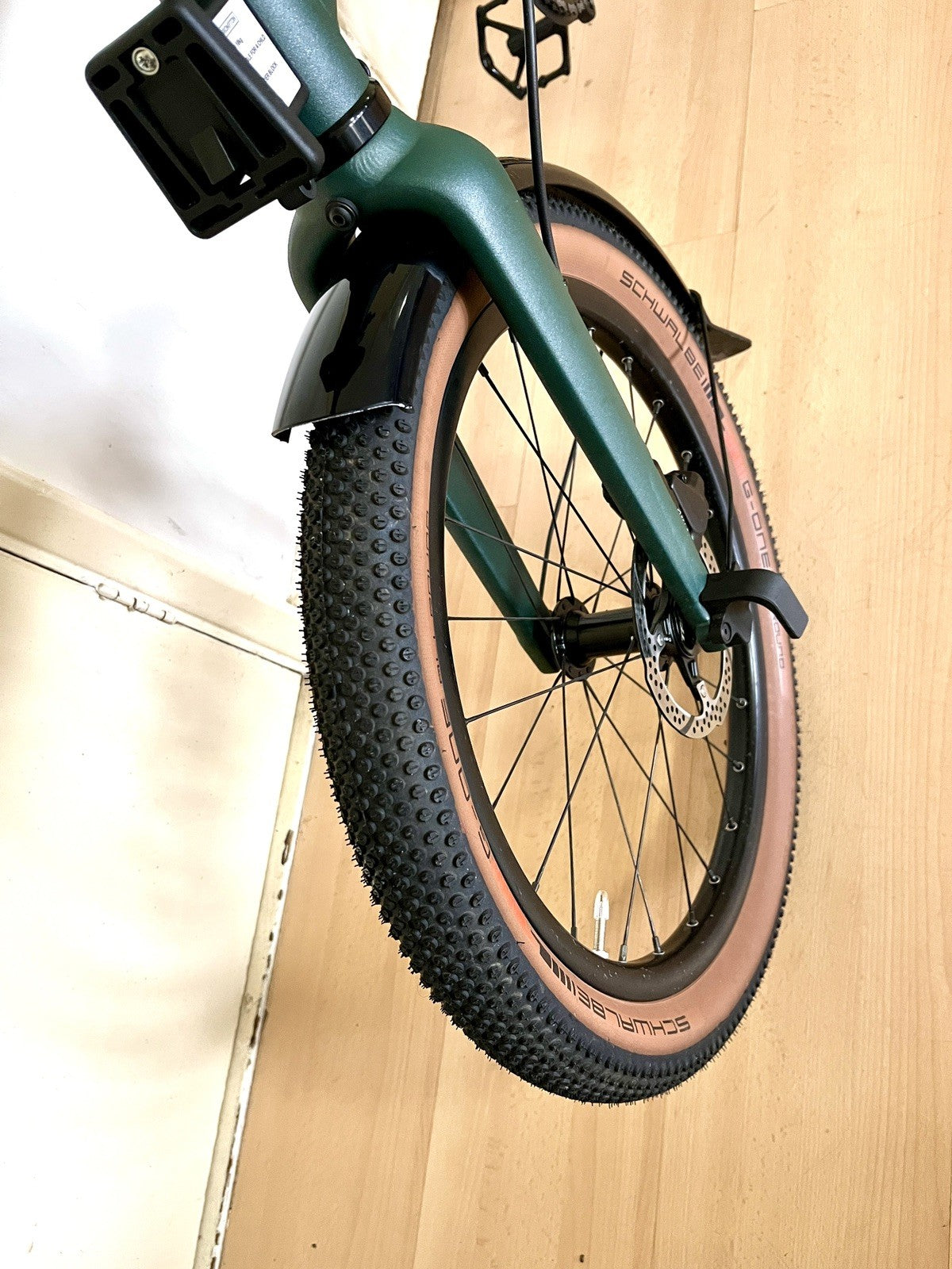 Brompton G Line, 8 speed w Roller Rack - Forest Green - Size Medium 2025