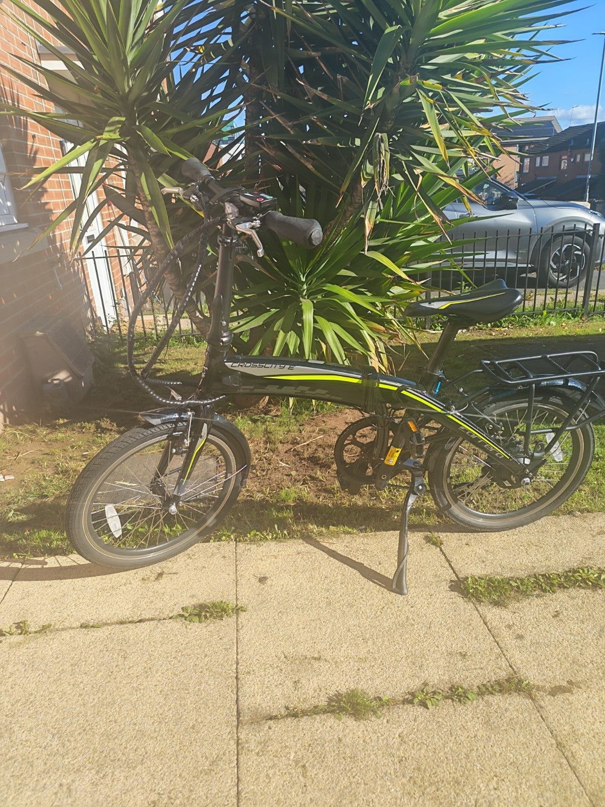 Carrera Crosscity E folding bike , 20'' wheels, black/green