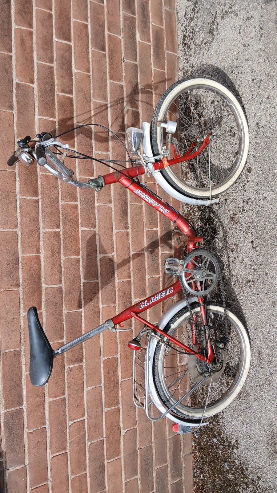 Vintage classic ladies Red Folding bicycle. With gears. Abit of rust in places.