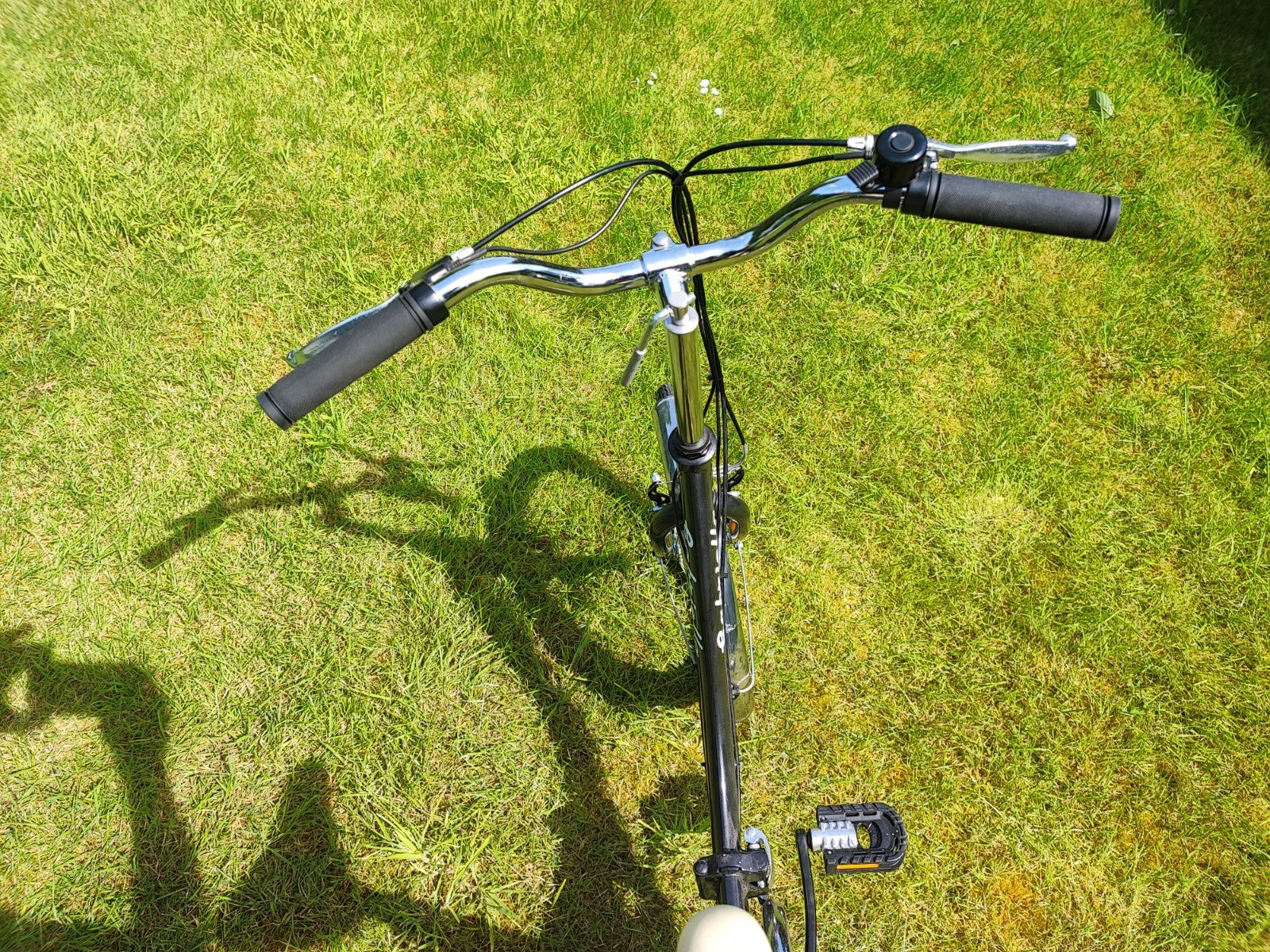 FOLDING BIKES HIS AND HERS both with Chargers and Keys